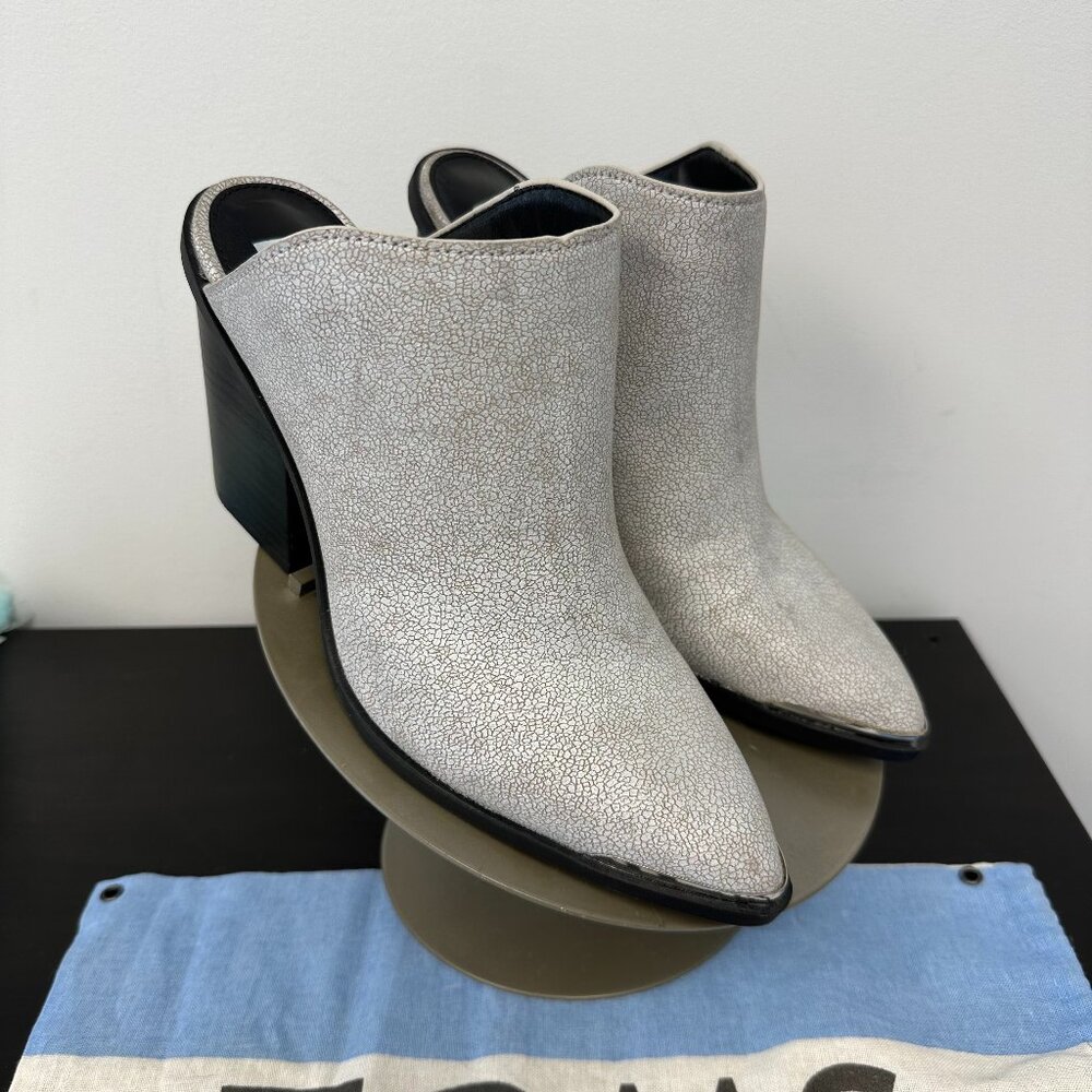 Dolce Vita "Nautry" Mule Bootie NWOT (9.5)